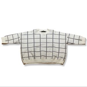 minimal crop sweater